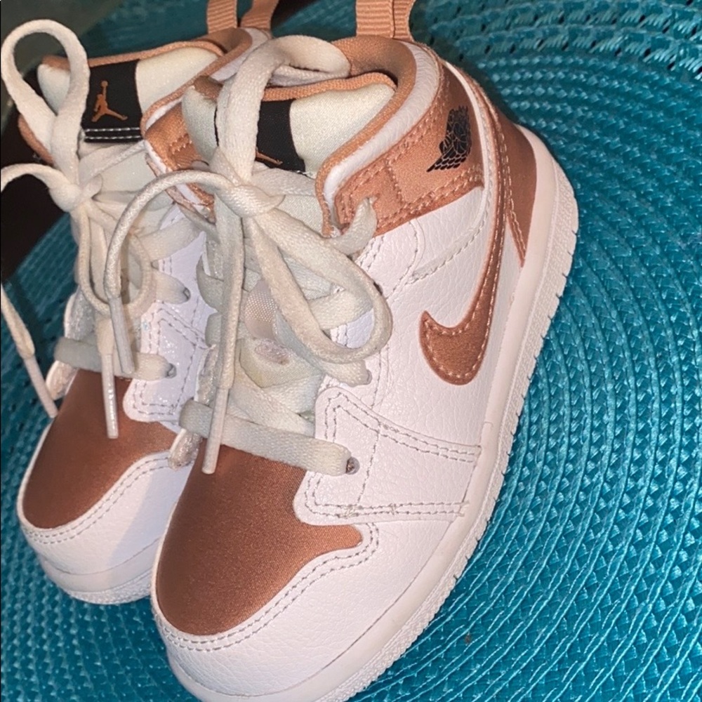 Jordan retro toddler